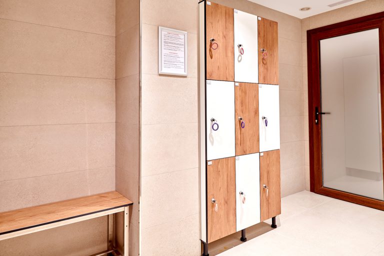 vestuarios-apartamentos-ponent-mallorca